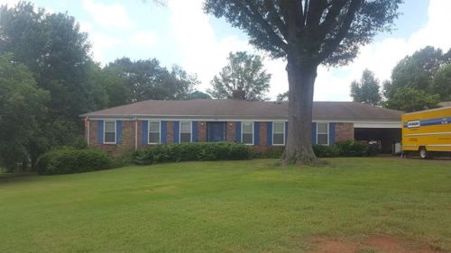 201 Teks St, Florence, AL 35633-1243