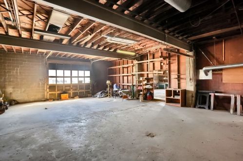 1215 Mount Jackson Rd, New Castle PA  16102-2919 exterior