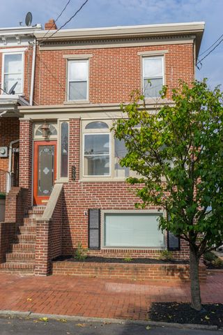 823 Clayton St, Wilmington, DE 19805-5305