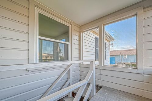 2315 67 St, Galveston TX 77551-1320 exterior