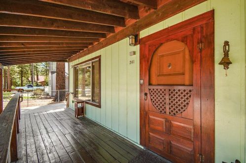 241 Whipple Dr, Big Bear City CA  92314-9752 exterior