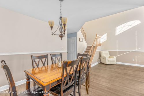 32 Picket Pl, East Freehold NJ  07728-9532 exterior