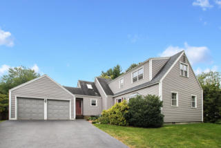 142 South Rd, Farmington, CT 06032-2552
