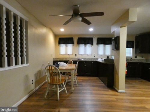 205 Burlington Dr, Fredericksburg VA  22407-6305 exterior