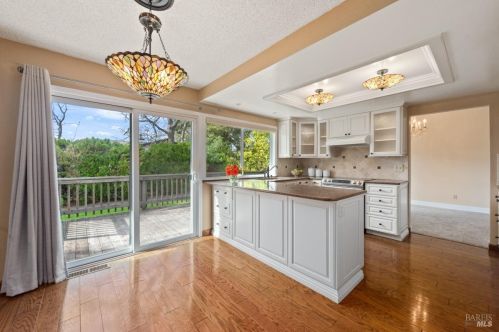 527 San Juan St, Santa Rosa CA  95409-2802 exterior