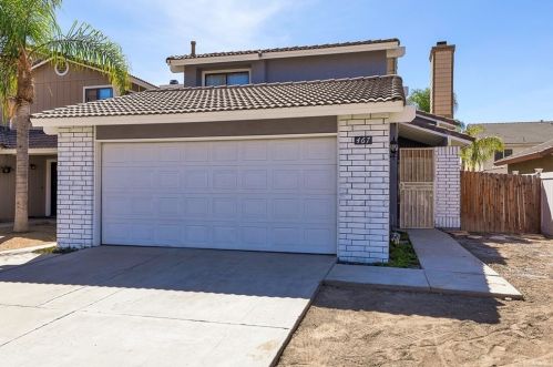 467 Cherry Vista Dr, Perris, CA 92571-3977