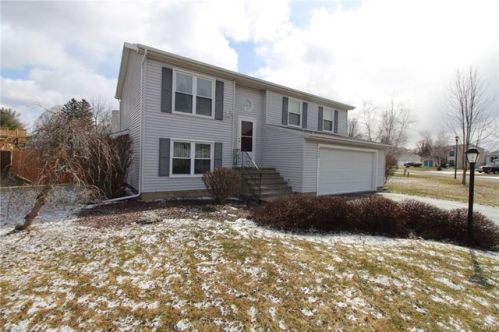 9458 Birch Tree Rd, Brewerton, NY 13029-9407