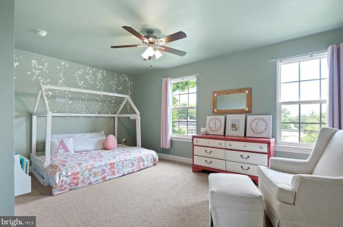 108 Chestnut St, Swedesboro NJ  08085-1201 exterior