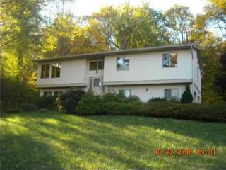 24 Buena Vista Rd, Airmont, NY 10901-1730