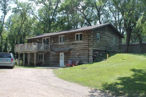 1107 Depot Ave, Okoboji, IA 51355-2513
