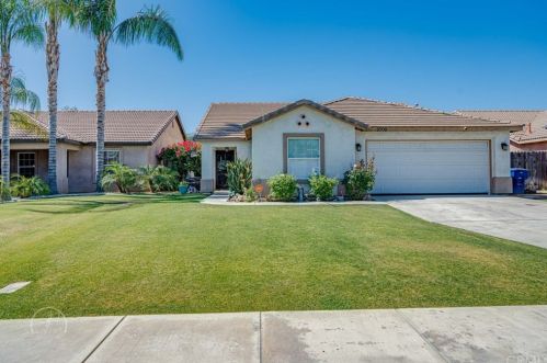 3009 Ziff Dr, Bakersfield, CA 93313-5776