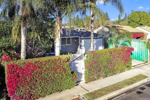 16931 Hart St, Van Nuys CA 91406-4507 exterior