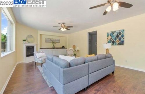 1015 Lucio St, Manteca CA  95336 exterior