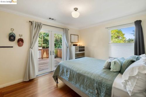 4434 Albert St, Oakland CA 94619-2721 exterior