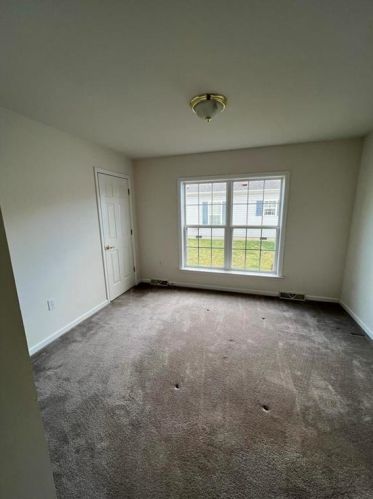 657 Winterthur Way, Easton PA  18040-7444 exterior