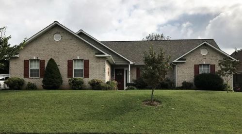 812 Meadowfield Dr, Knoxville, TN 37923-7004