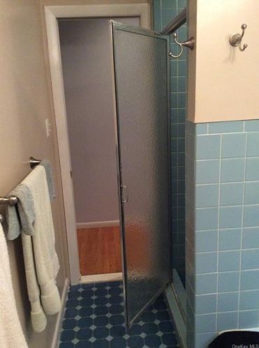 20 Lincoln Pl, White Plains NY  10603-2152 exterior