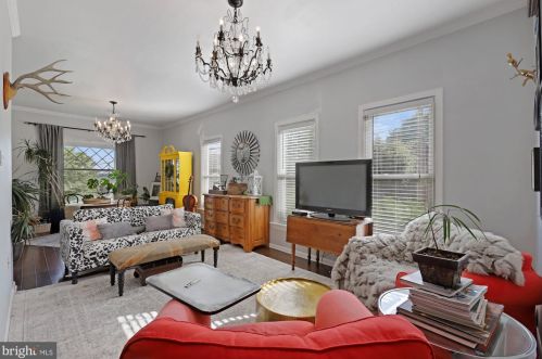 883 Walnut St, Lemoyne PA  17043-1556 exterior