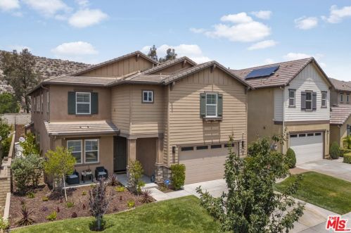 22529 Breakwater Way, Santa Clarita, CA 91350-5724