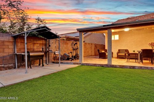5019 Paradise Ln, Glendale AZ  85306-2655 exterior