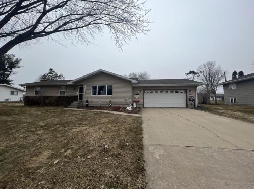 201 View St, Tomah, WI 54660-2807