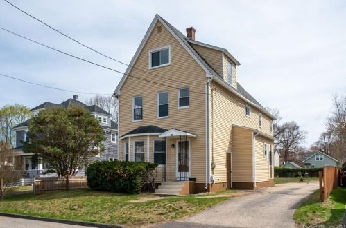 20 Ashworth St, Manchester CT  06040-5515 exterior