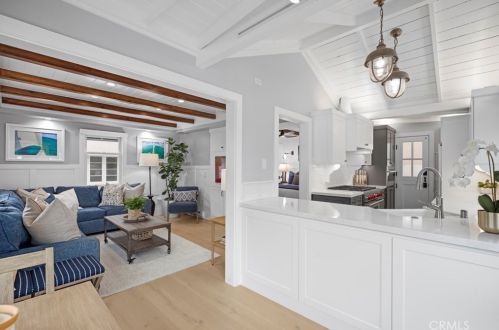 104 Onyx Ave, Newport Beach CA  92662-1208 exterior