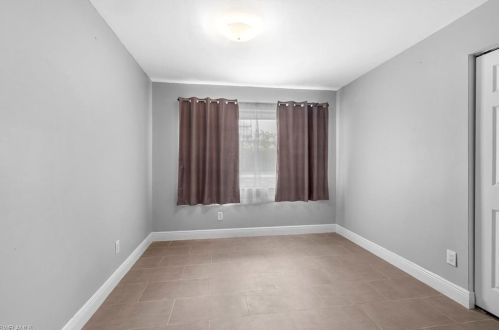 4688 Pembrooke Ln, Bonita Springs FL  exterior