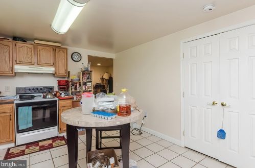 1057 Jefferson Ave, Charles Town WV  25414-1121 exterior