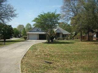 10093 Willis Rd, Foley, AL 36535-9165
