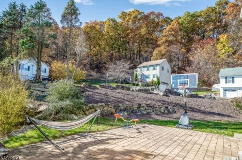 7 Jessica Ln, Dover NJ  07801-4743 exterior