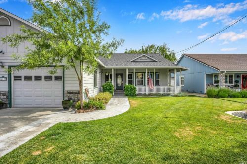 18595 Deer Hollow Rd, Middletown, CA 95467-8010