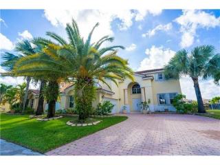 3832 168th Ter, Hollywood, FL 33027-4648