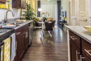 4870 Deer Lake Dr, Jacksonville FL  32246-6484 exterior