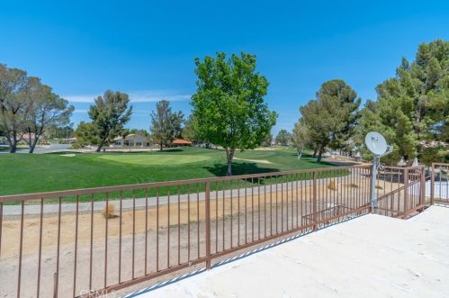 14988 Blue Grass Dr, Helendale CA  92342-7727 exterior