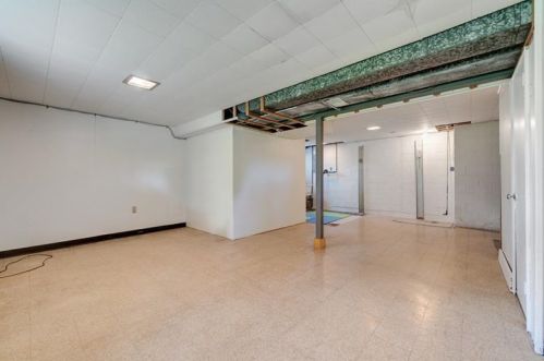 421 Orch Spg Rd, Pittsburgh PA  15220-1717 exterior