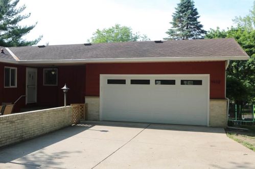 1852 Emerald Ter, Edgerton, WI 53534-8920