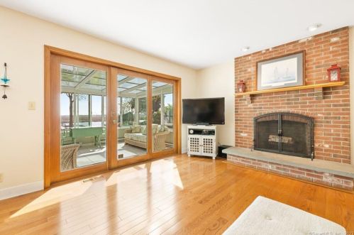 259 Housatonic Dr, Milford CT  06460-4935 exterior