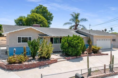 647 California Ave, Vista, CA 92083-3543