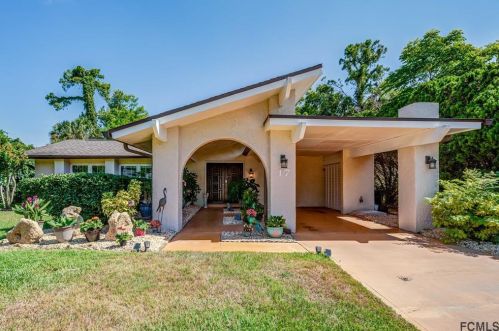 17 Collins Ln, Palm Coast, FL 32137-8183