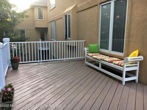 167 Ln Quinta Ct, Holmdel Village NJ  07733-2536 exterior