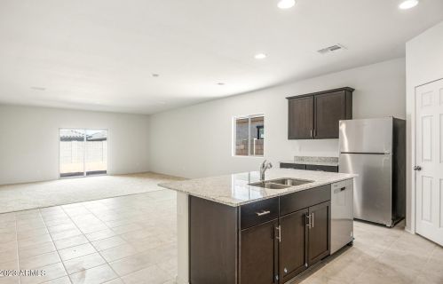 10814 Chipman Rd, Tolleson AZ  85353-4442 exterior