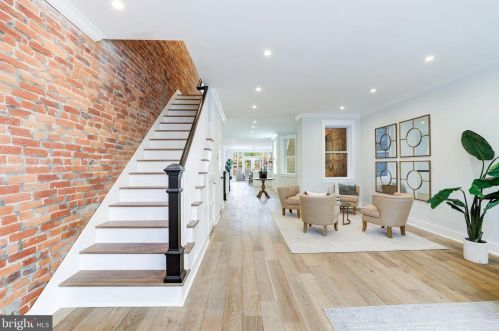 325 11th St, Washington DC  20002-6219 exterior