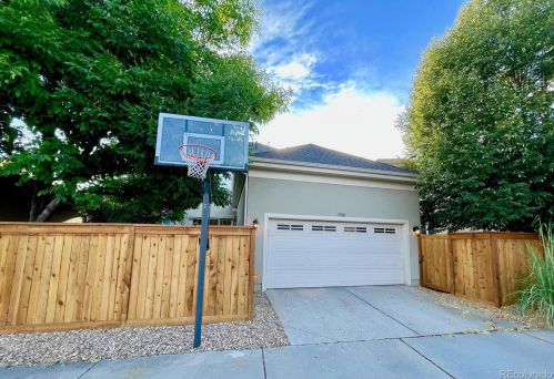 936 Rosemary St, Denver CO 80231-4185 exterior