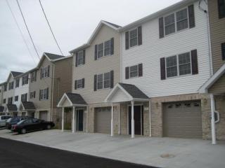 870 Tremont St, Morgantown WV  26505-2566 exterior