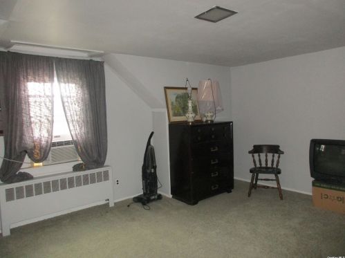 333 2nd St, Elwood NY  11731-2909 exterior