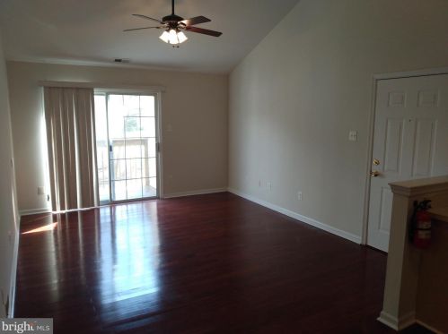 1336 Tristram Cir, West Deptford NJ  08051-2256 exterior