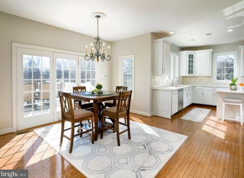 1136 Pebble Spg Dr, Berwyn PA 19312-2148 exterior