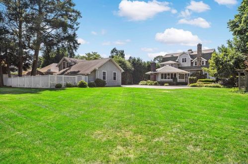 25 Sound Ave, Stamford CT  06902-8017 exterior