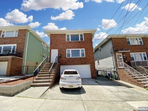 1501 72nd St, North Bergen, NJ 07047-3832